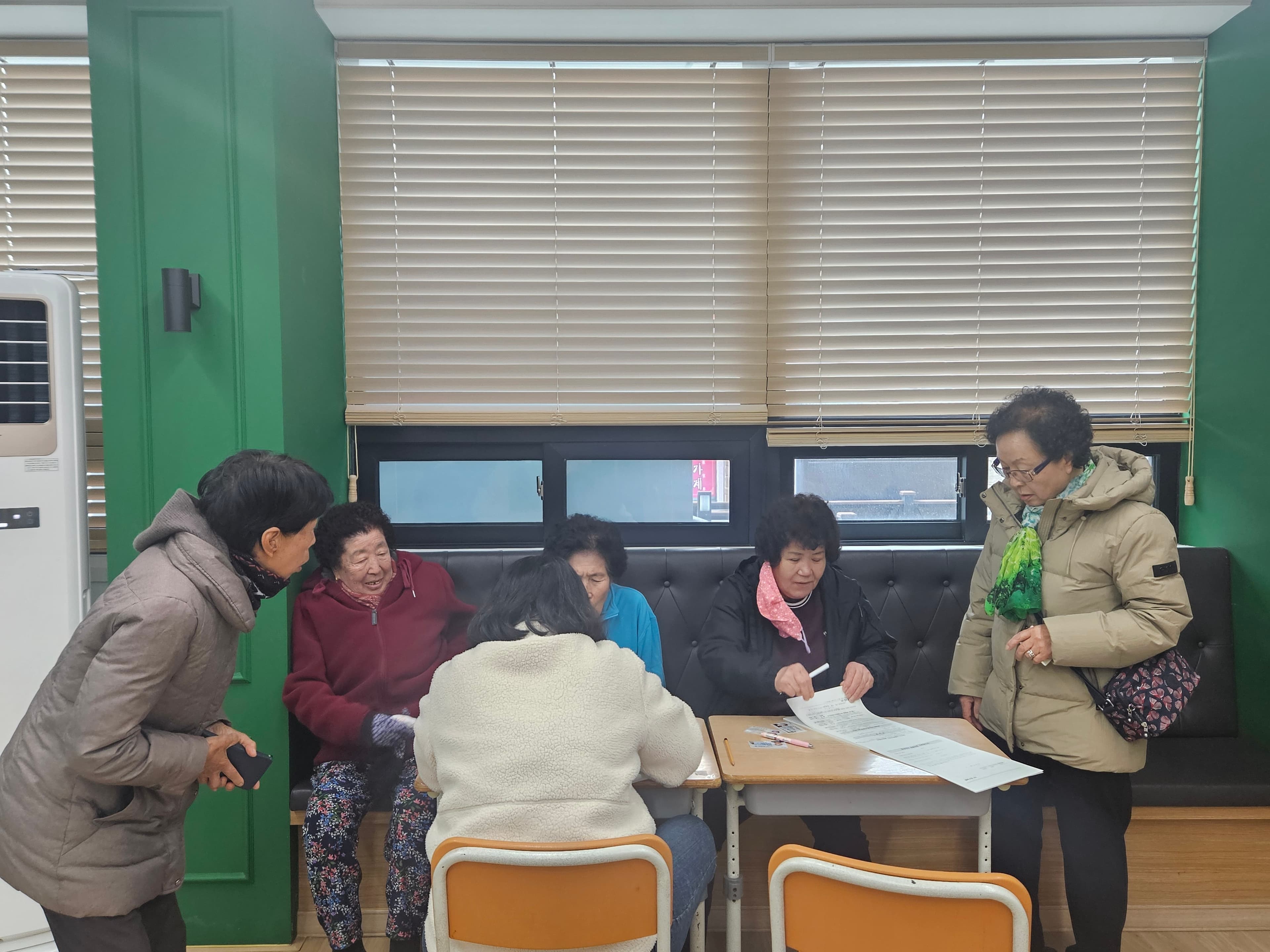 황연동, 찾아가는
「어르신 버스 무료 이용 신청서 접수」 실시